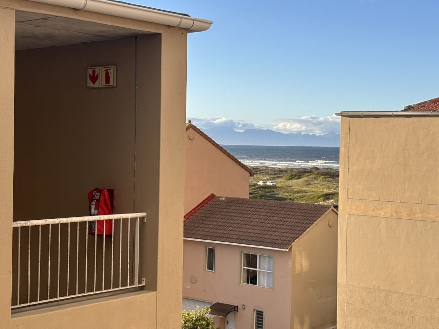 2 Bedroom Property for Sale in Muizenberg Western Cape